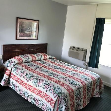 Blue Ridge Motel フロント・ロイヤル エクステリア 写真